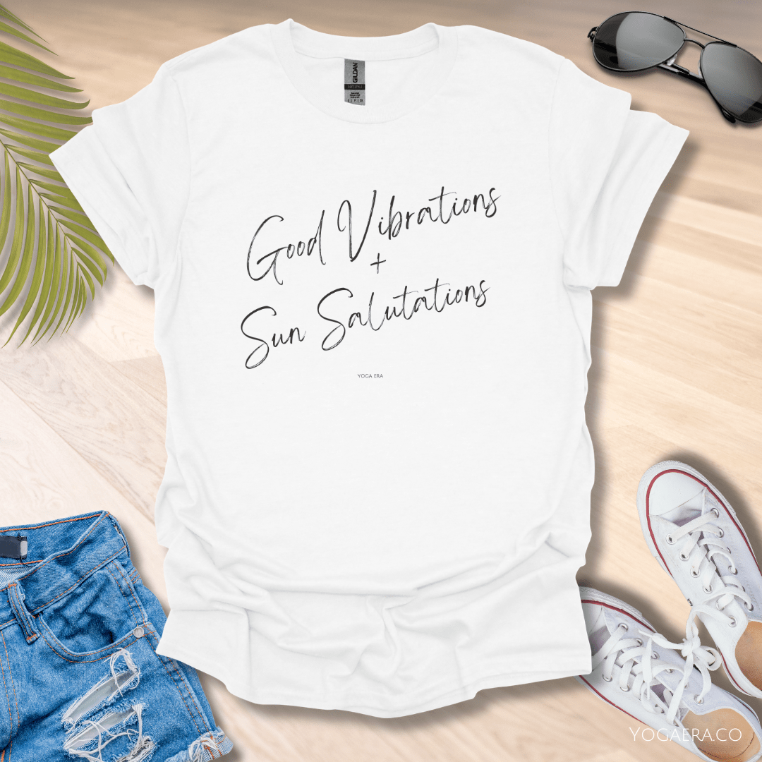 Good Vibrations & Sun Salutations Tee White / S T-Shirt Yoga Era