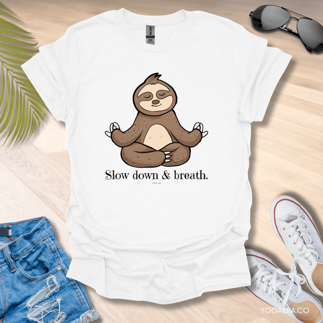 Slow Down and Breath Sloth Tee White / S T-Shirt Yoga Era