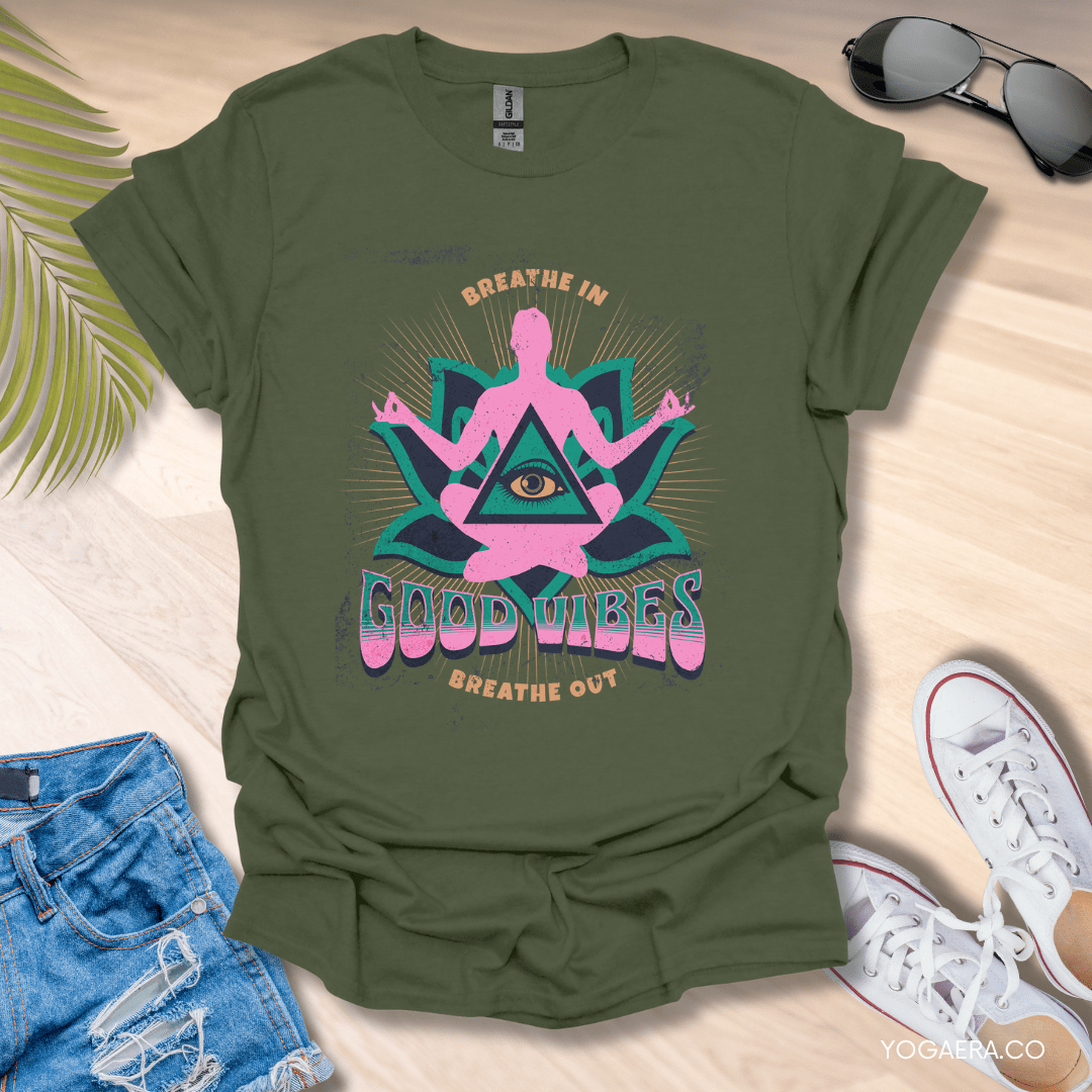 Vintage Good Vibes Tee Military Green / S T-Shirt Yoga Era